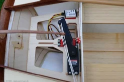 aero-naut 301300Bullseye Segelboot 1:5 Bausatz mit Fertigrumpf