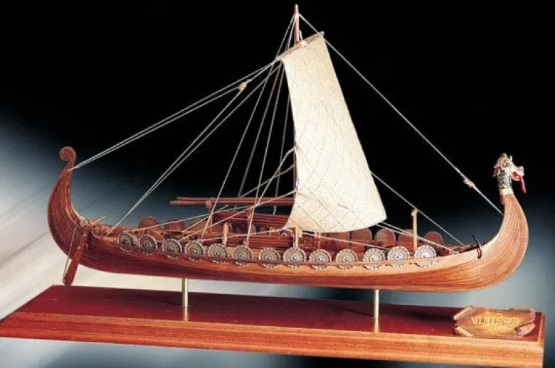 Amati 25006Wikingerschiff Oseberg Baukasten