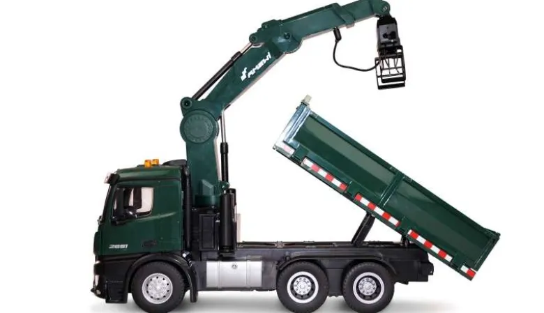 AMEWI 22568Mercedes-Benz Arocs Lizenz Kranwagen mit Kipper RTR grün