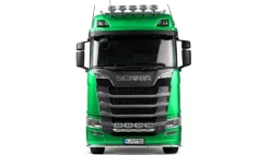 AMEWI 22741Scania 770 S Zugmaschine 6x6 1:14 RTR grün