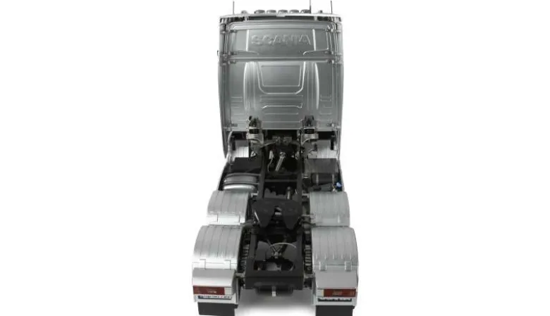 AMEWI 22714Scania 770 S Zugmaschine 6x6 1:14 RTR silber