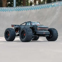 ARRMA ARA5810V2T1OUTCAST 4X4 8S BLX 1/5 EXB Brushless Stunt Truck RTR, Black