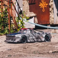 ARRMA ARA7615V2T2SET2INFRACTION 6S BLX 1/7 All-Road Truck RTR, Silber 6S Spar-Set inkl. 2x3S 5000mAh LiPo Akku, 6A Ladegerät & Ladekabel