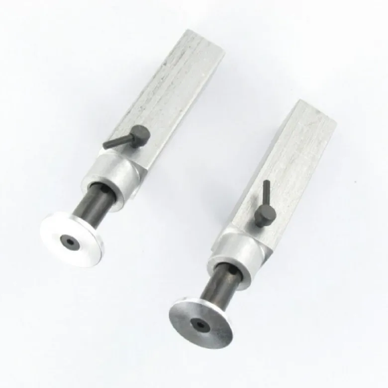 Carson 500907375Aluminium Aufliegerstützen-Set 1/14 (73mm)
