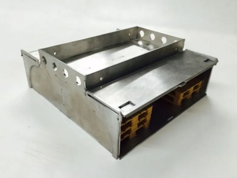 Carson 500907379Aluminium Palettenkasten 1/14 inkl. 6 Paletten