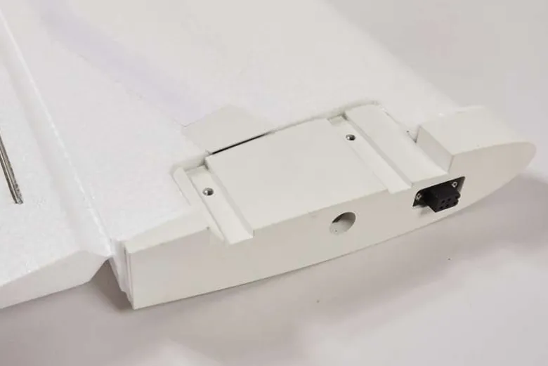 DERBEE DBASW17200ASW-28 Elektrosegler PNP - 200cm