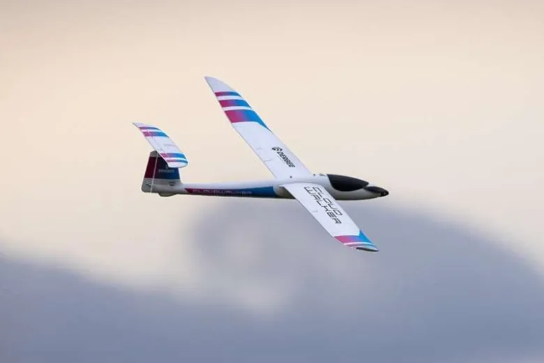 DERBEE DB009Cloudwalker Elektrosegler PNP- 180cm