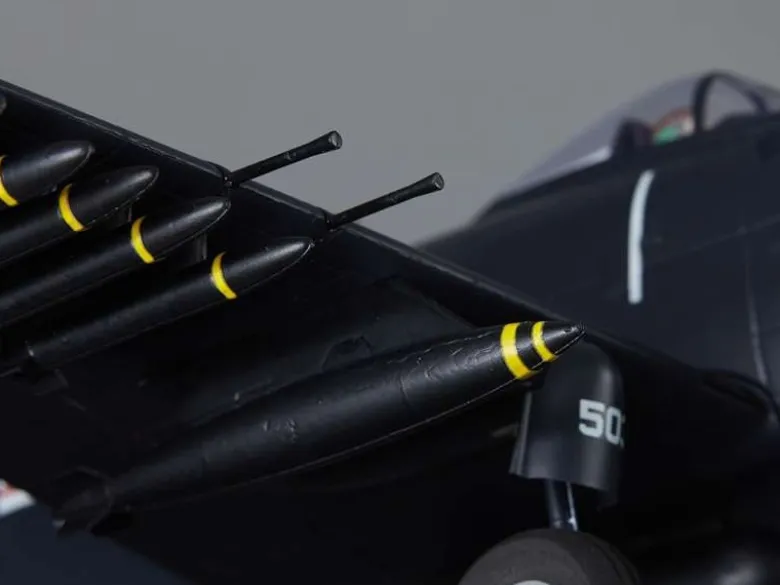 DERBEE DB005PBA1 Skyraider Warbird PNP blau - 80cm