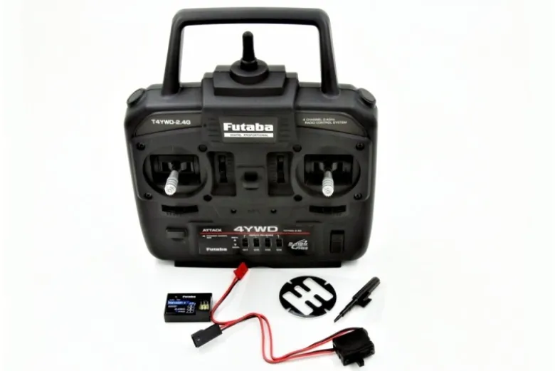 Futaba 01000038ATTACK T4YWD 4-Kanal Fernsteuersystem FHSS + R214FGE Optimal für Trucks, Panzer & Pick-Ups