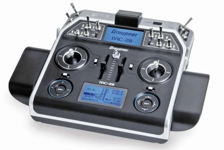 Graupner 33028.77mc-28 Sender HoTT 2.4GHz Fernsteuerung 16 Kanäle mit Koffer