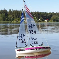 Hacker Model HCB2550ANew Micro Magic 2020 Segelyacht ARTR