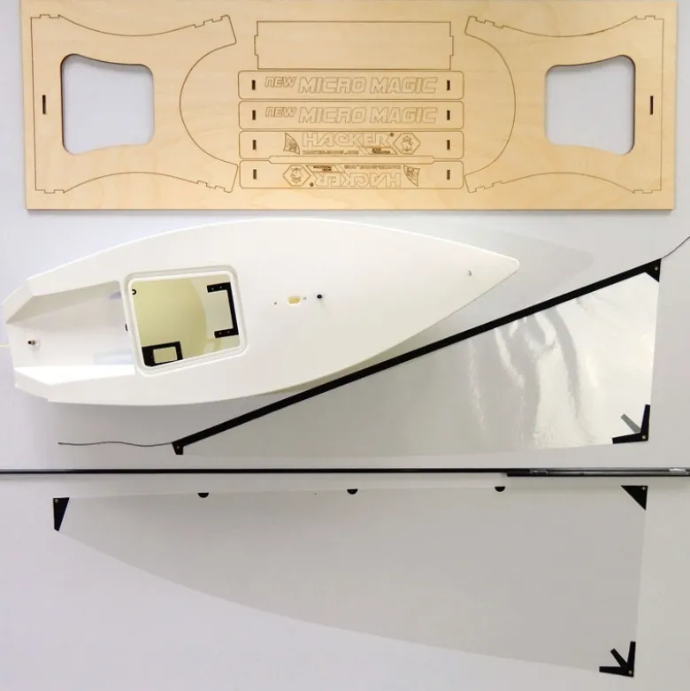 Hacker Model HCB2550ANew Micro Magic 2020 Segelyacht ARTR