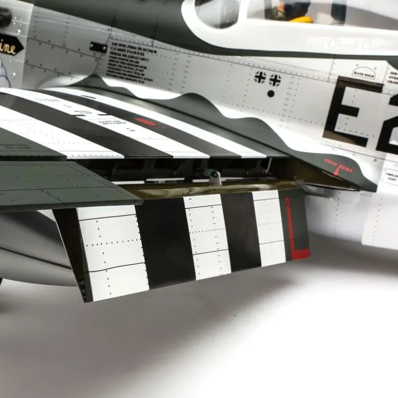 Hangar 9 HAN2820BP-51D Mustang 20cc ARF, 1765mm