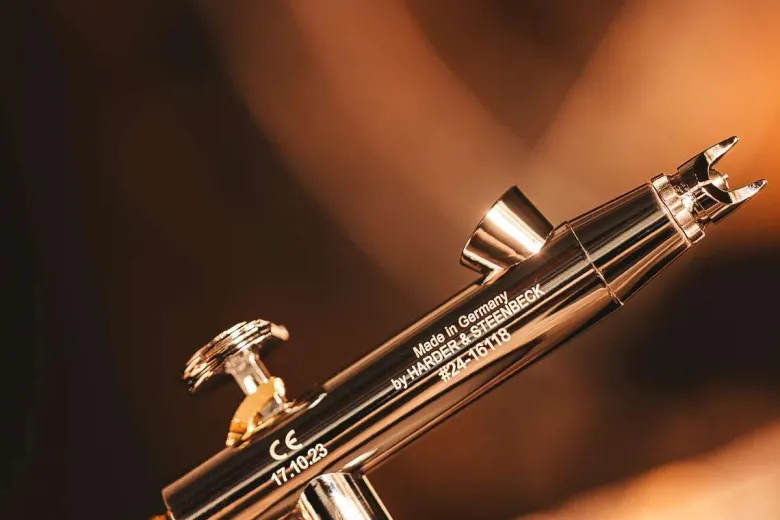 Harder & Steenbeck 121231Evolution CRplus 2024 Solo 0,28mm FineLine Düse, 2ml Becher