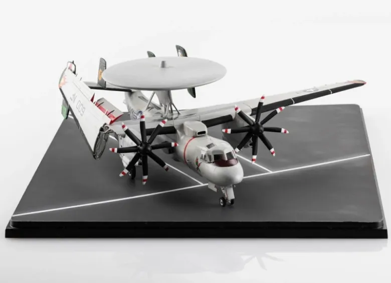 Heller 82300Frühwarnflugzeug 'E-2C Hawkeye' Plastikbausatz in 1:72