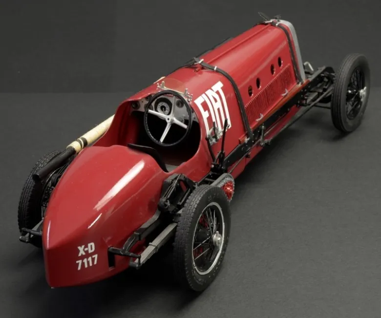 Italeri 4701FIAT Mefistofele 21706c.c. 1923-25 Rennwagen 1:12 Bausatz