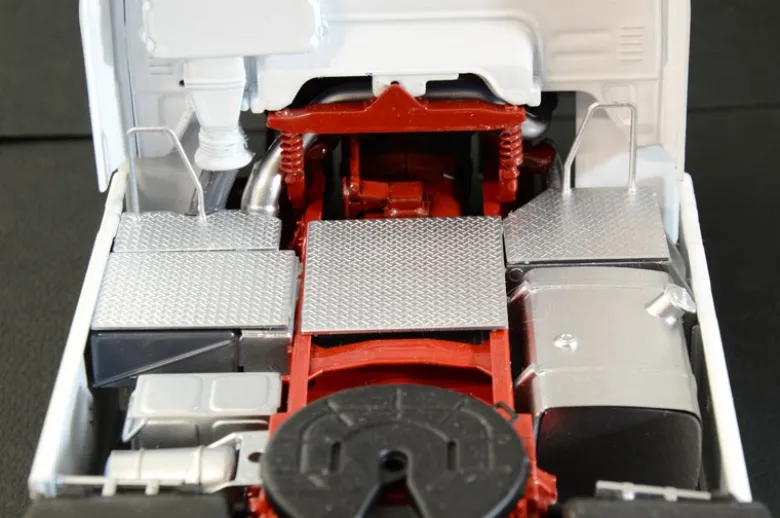 Italeri 3926IVECO Turbostar 190.48 Special, Bausatz, 1:24