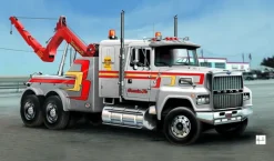 Italeri 3825US Abschlepp-Truck, Bausatz, 1:24