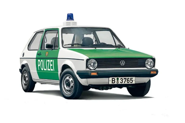 Italeri 3666VW Golf Mk.I POLIZEI, Bausatz, 1:24