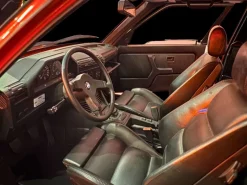 IXO 520010126BMW M3 E30 rot Metall Bausatz Hochdetailliert 1:8 Jetzt vorbestellen!