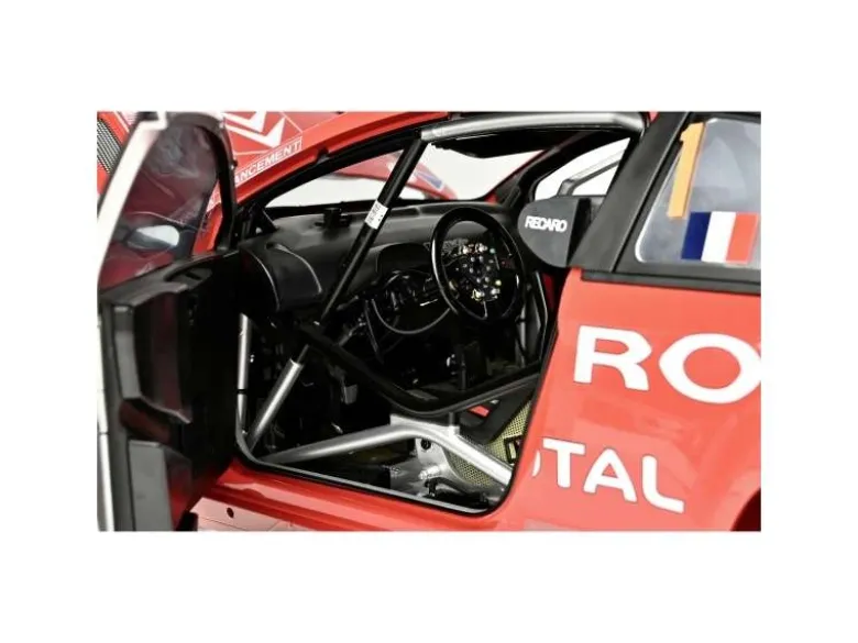 IXO 5200101201:8 IXO Citroen C4 WRC, 1:8 Standmodellbausatz 859 Teile - Hochdetailliert mit Licht & Sound