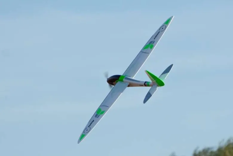 Kavan KAV02.8098Twisty 1512mm ARF - Grün
