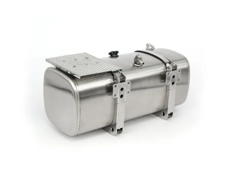 LESU 502241:14 Tank V2A mit Trittstufen und Harnstofftank 130mm