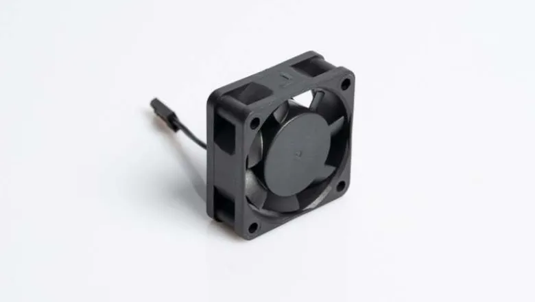 LRP 501847WorksTeam SuperHighRev. Motorlüfter 40x40x15mm 1S/2S - Empfängerstecker