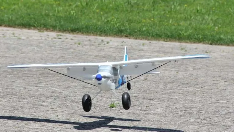 Multiplex 1-03037BK FunCub NG 1410mm blau