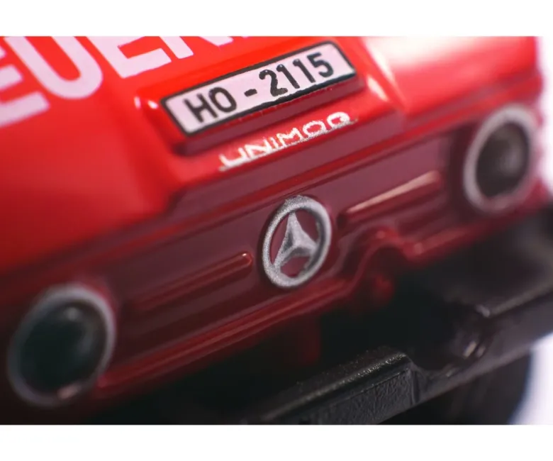 NEUCarson 500504178Mercedes-Benz Unimog U406 Feuerwehr 100% RTR 1:87
