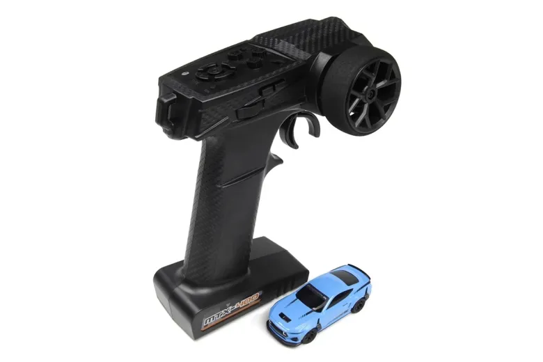 NEUHPI 161429nano-TTR Ford Mustang RTR Spec5 1:64 - Grabber Blue Jetzt vorbestellen!