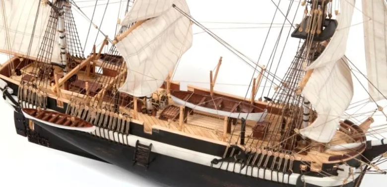 OcCre OC12004HMS Terror Schiffsbausatz Maßstab 1:75