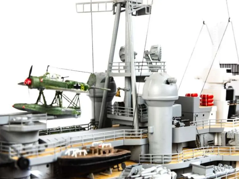 OcCre OC16000Prinz Eugen Bausatz 1:200