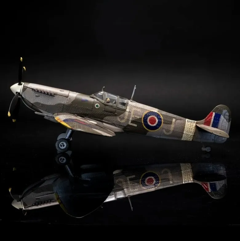 OcCre OC2WW01Spitfire MK.IXC.EN389 Modellbausatz 1:24