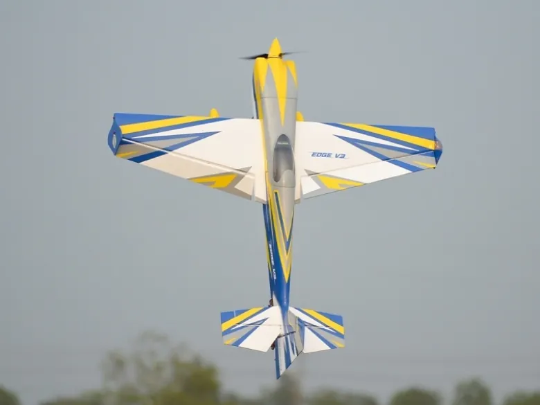 Phoenix Model PH251Edge 540 blau/gelb ARF Carbon V3 - 170 cm / 67''