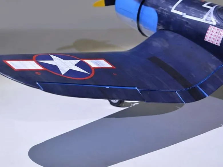 Phoenix Model PH227F4U Corsair GP/EP ARF 180cm mit elektrischen Einziehfahrwerk
