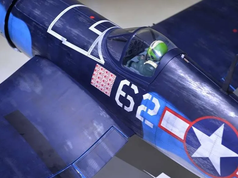 Phoenix Model PH227F4U Corsair GP/EP ARF 180cm mit elektrischen Einziehfahrwerk