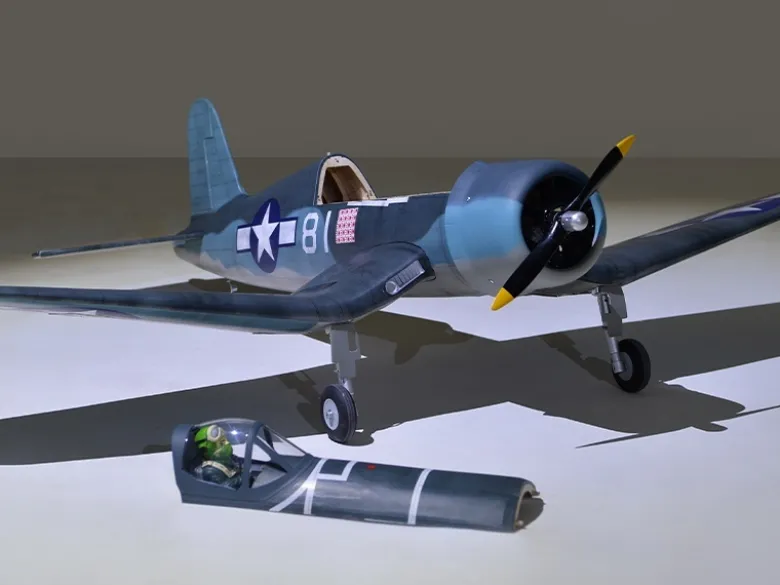 Phoenix Model PH224F4U Corsair GP/EP ARF - 148 cm mit elektrischen Einziehfahrwerk