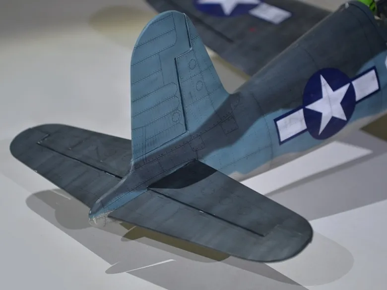 Phoenix Model PH224F4U Corsair GP/EP ARF - 148 cm mit elektrischen Einziehfahrwerk