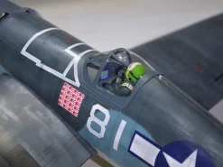 Phoenix Model PH224F4U Corsair GP/EP ARF - 148 cm mit elektrischen Einziehfahrwerk
