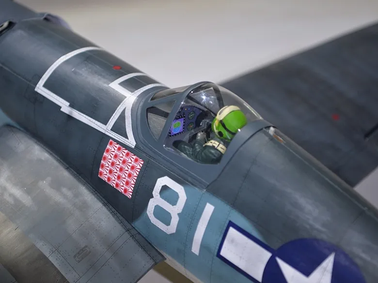 Phoenix Model PH224F4U Corsair GP/EP ARF - 148 cm mit elektrischen Einziehfahrwerk