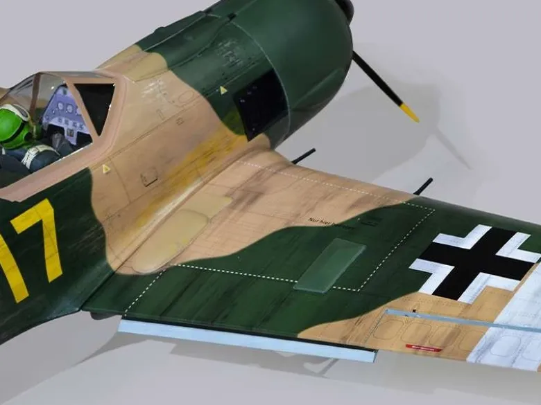 Phoenix Model PH236Phoenix Focke Wulf 50-60CC GP/EP ARF Carbon - 215 cm