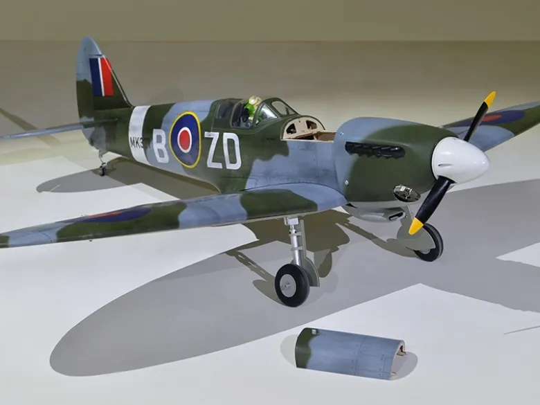 Phoenix Model PH225Spitfire GP/EP ARF - 140 cm mit elektrischen Einziehfahrwerk