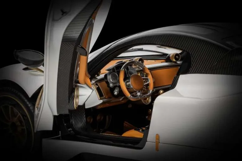 POCHER HK123Pagani Utopia Coupé 1:8 Bianco Perla Bausatz, 556 Teile