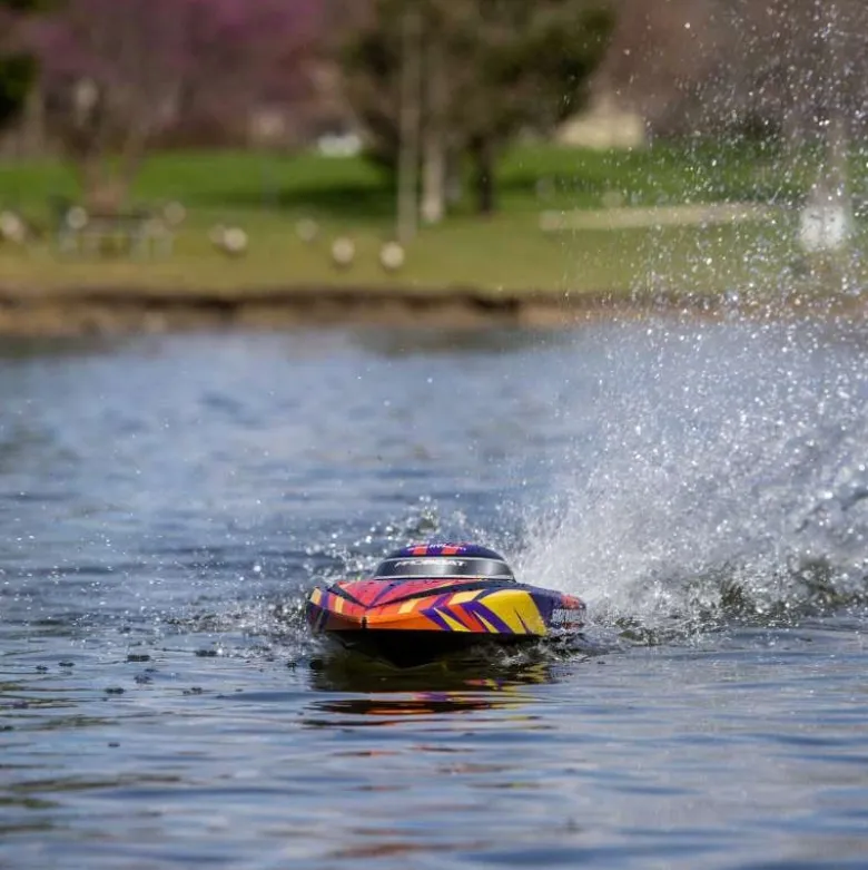 Pro Boat PRB-1992T1Sonicwake 24" Self-Righting Brushless Deep-V RTR, rot inkl. Akku & Ladegerät