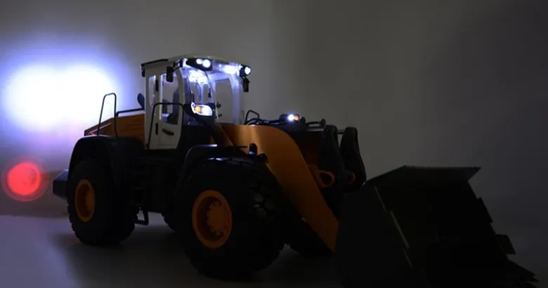 RC4WD VVJD00031Earth Mover 870K Hydraulik Radlader 1:14 CNC Metallteile LED gelb/weiß