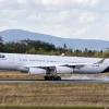 Revell 03803A340-300 Lufthansa New Livery, Bausatz, 1:144
