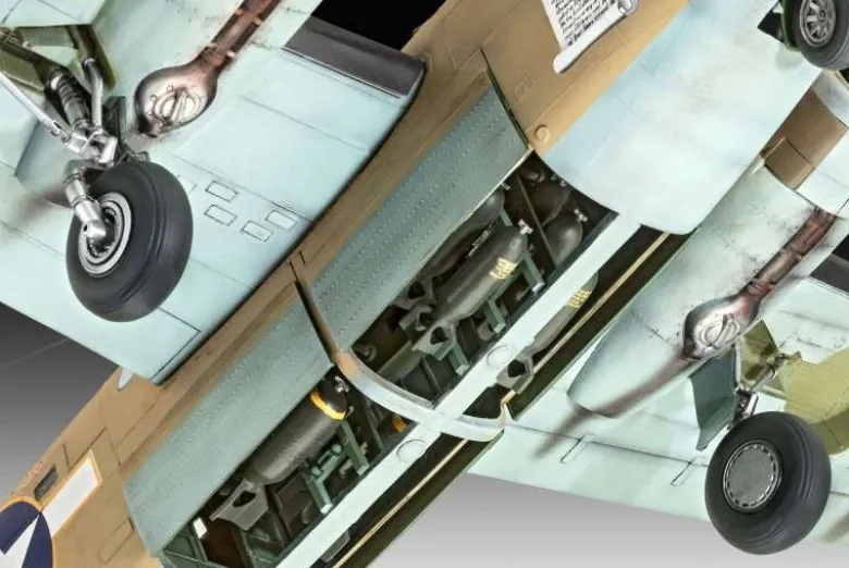 Revell 03831B-24D Liberator Bausatz 1:48