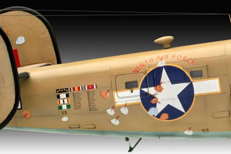 Revell 03831B-24D Liberator Bausatz 1:48