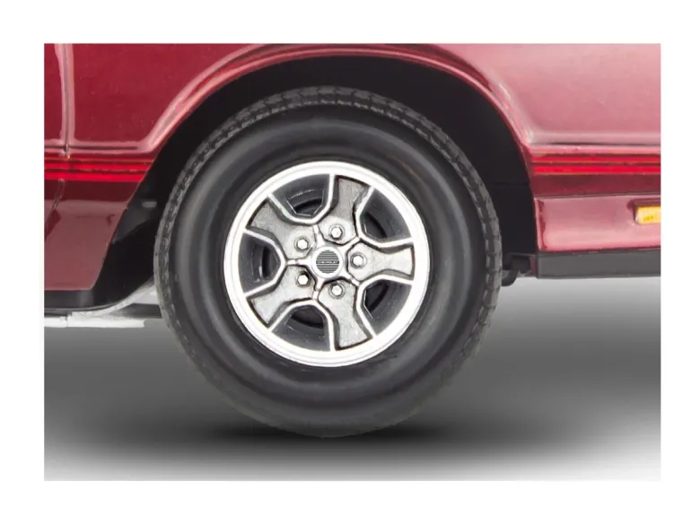 Revell 14587'87 Chevrolet Monte Carlo SS, Modellbausatz 1:24